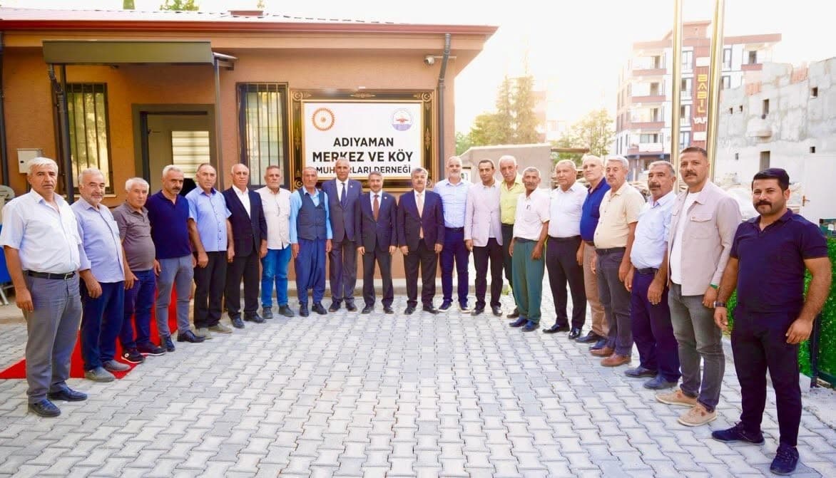 Başkan Çadır, Muhtarlar Derneği'ni Ziyaret Etti