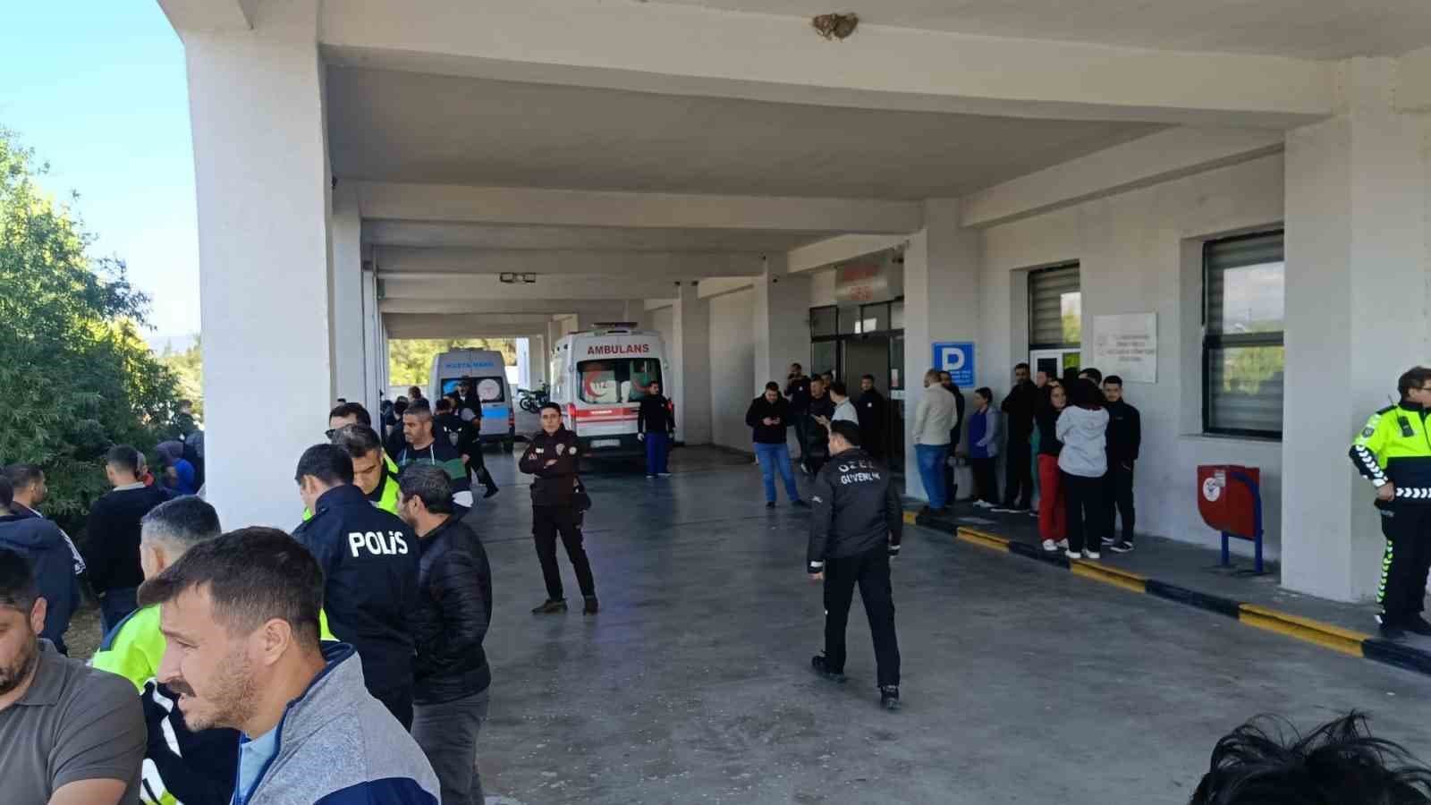Soma Madeninde Göçük: Yedi İşçiden İki Kişi Kurtarıldı, Diğer Beşinin Arama Çalışmaları Devam Ediyor