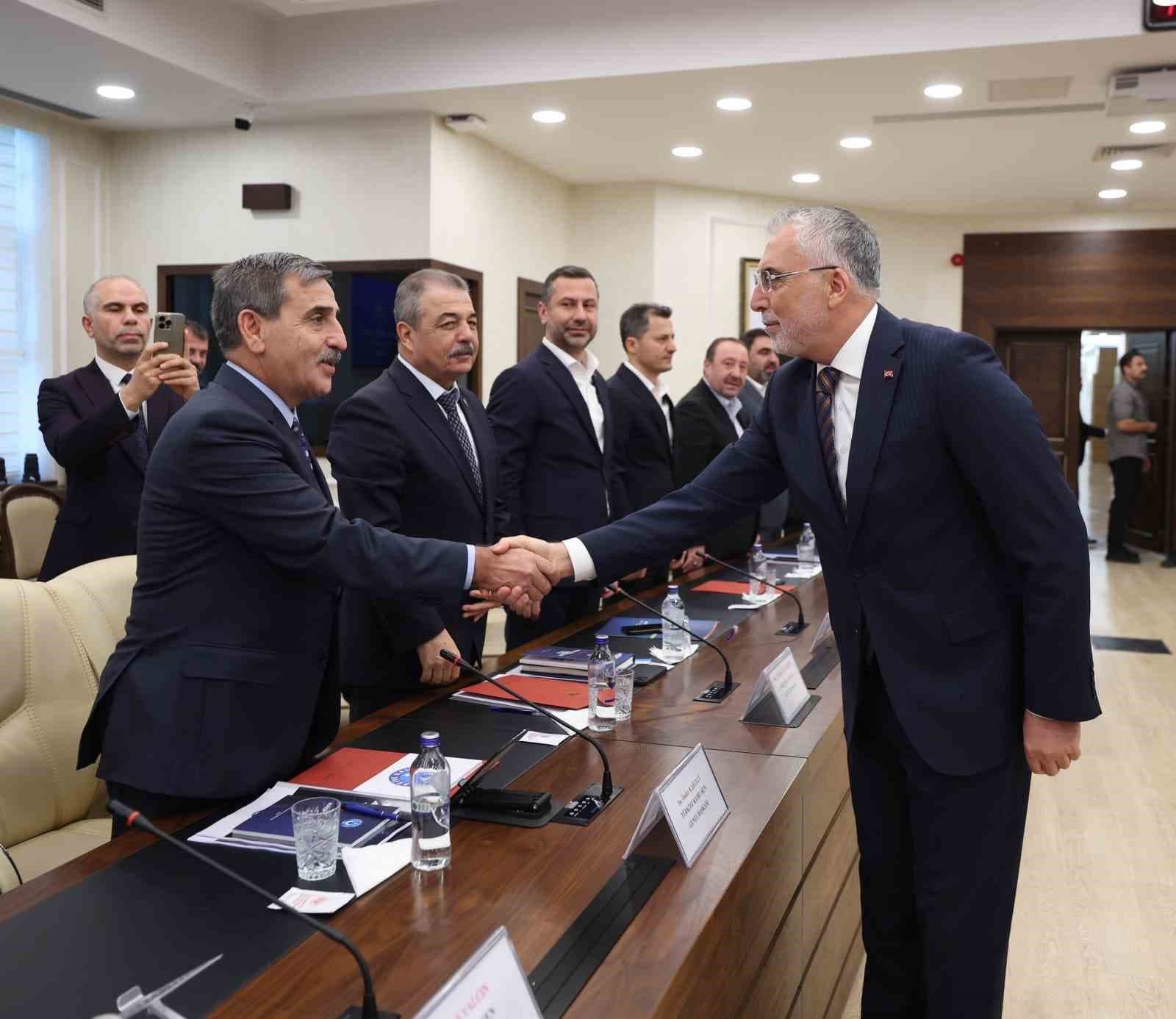 Kamu Personeli Danışma Kurulu, Bakan Işıkhan Yönetiminde Toplandı