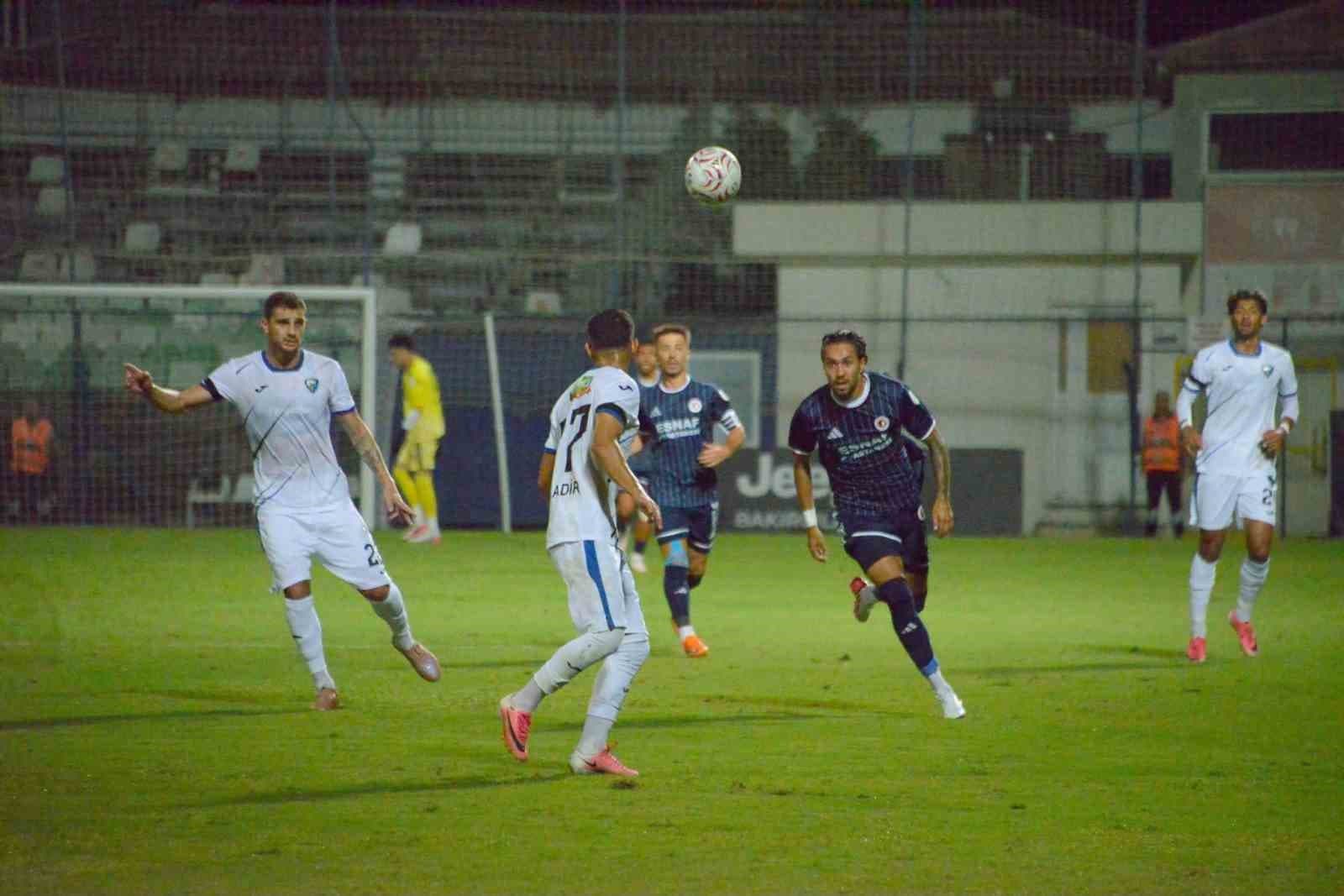 TFF 2. Lig Kırmızı Grup Maç Sonucu: Karacabey Belediyespor 1-0 Galibiyeti