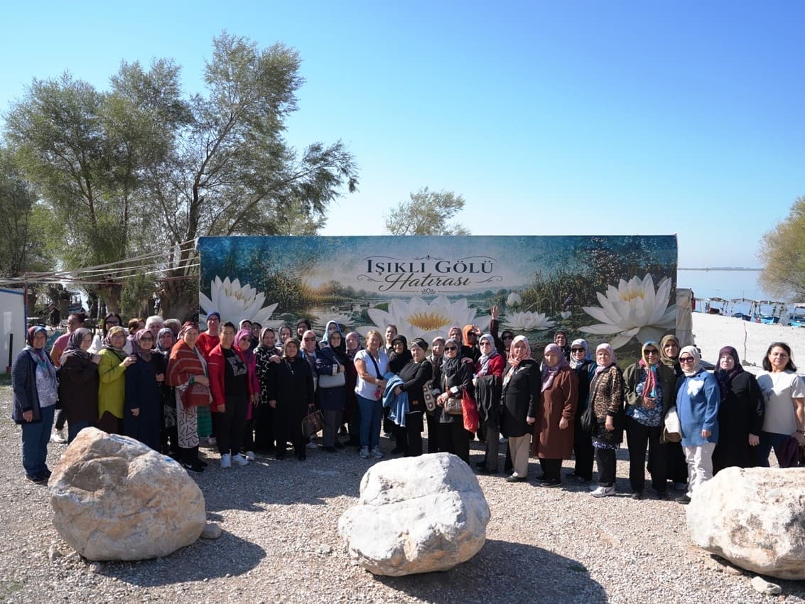 Denizli Büyükşehir Belediyesi, Gazi Ailelerine Çivril Gezisi Düzenledi
