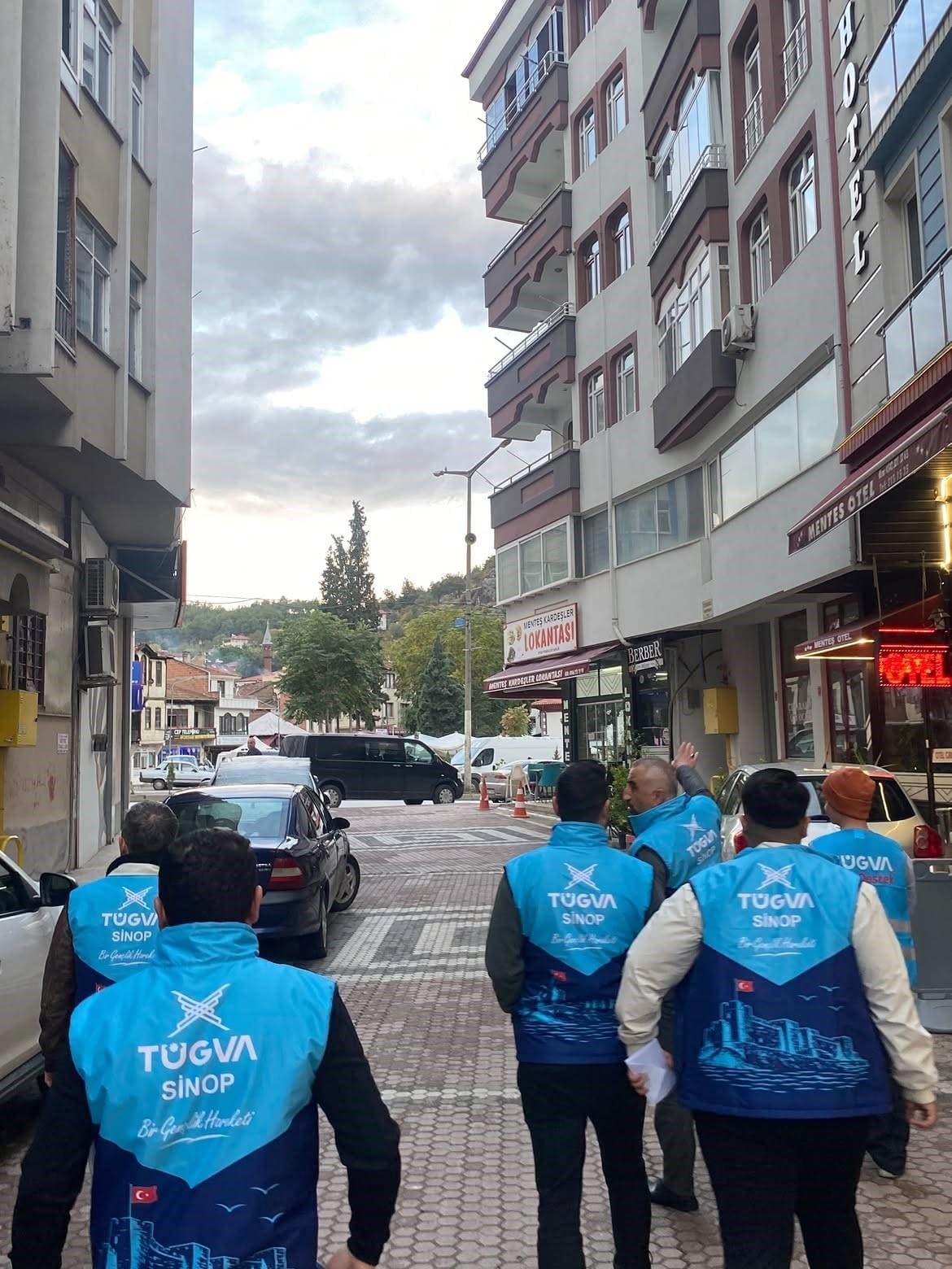 TÜGVA’dan ilçe esnafına "siftah" sürprizi