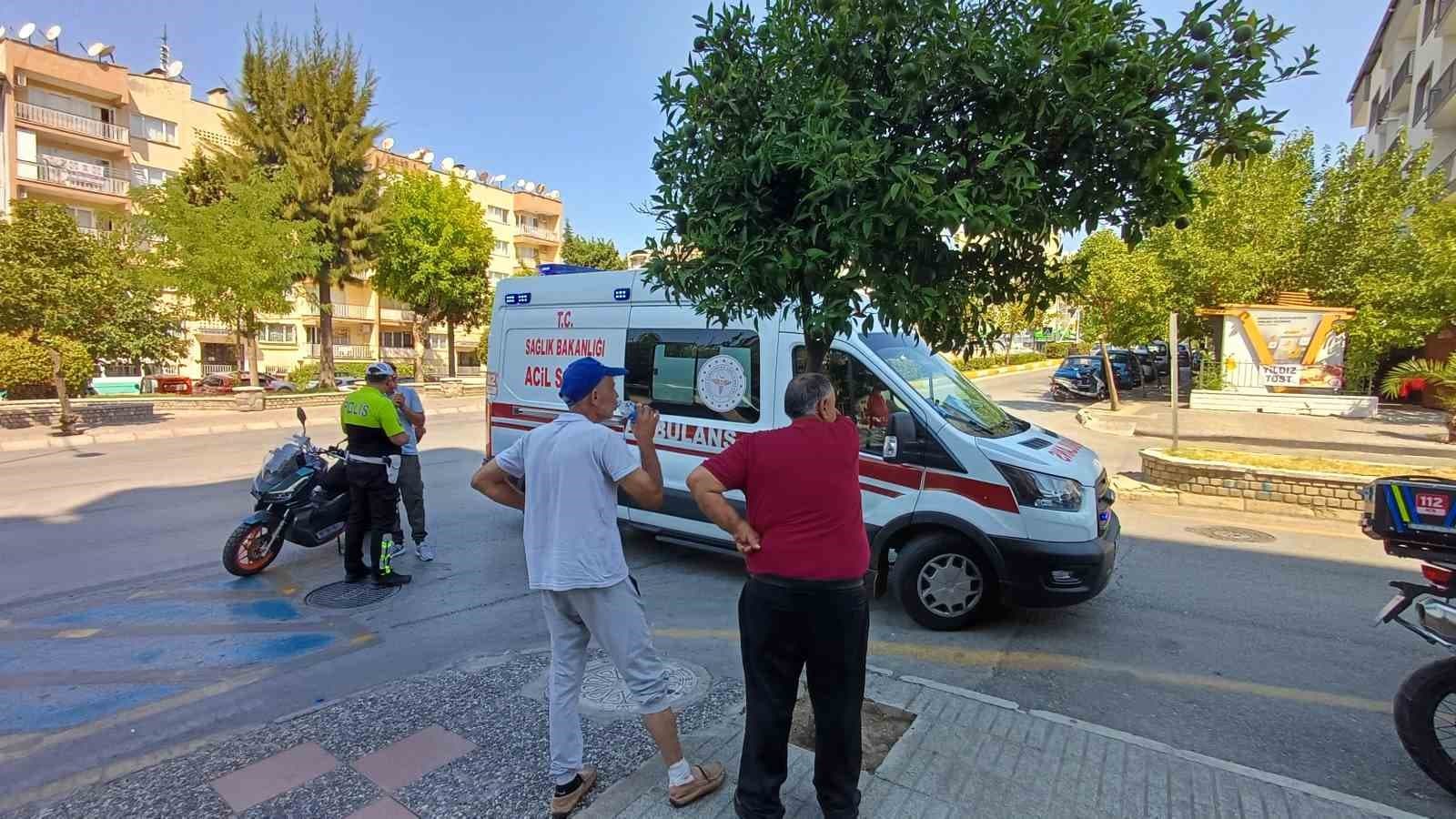 İki Motosikletin Çarpışması Sonucu İki Kişi Yaralandı