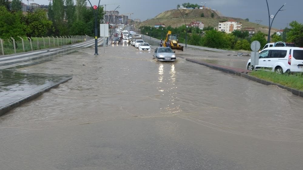 Malatya'da Kuvvetli Yağış Alarmı: Yetkililer Uyardı
