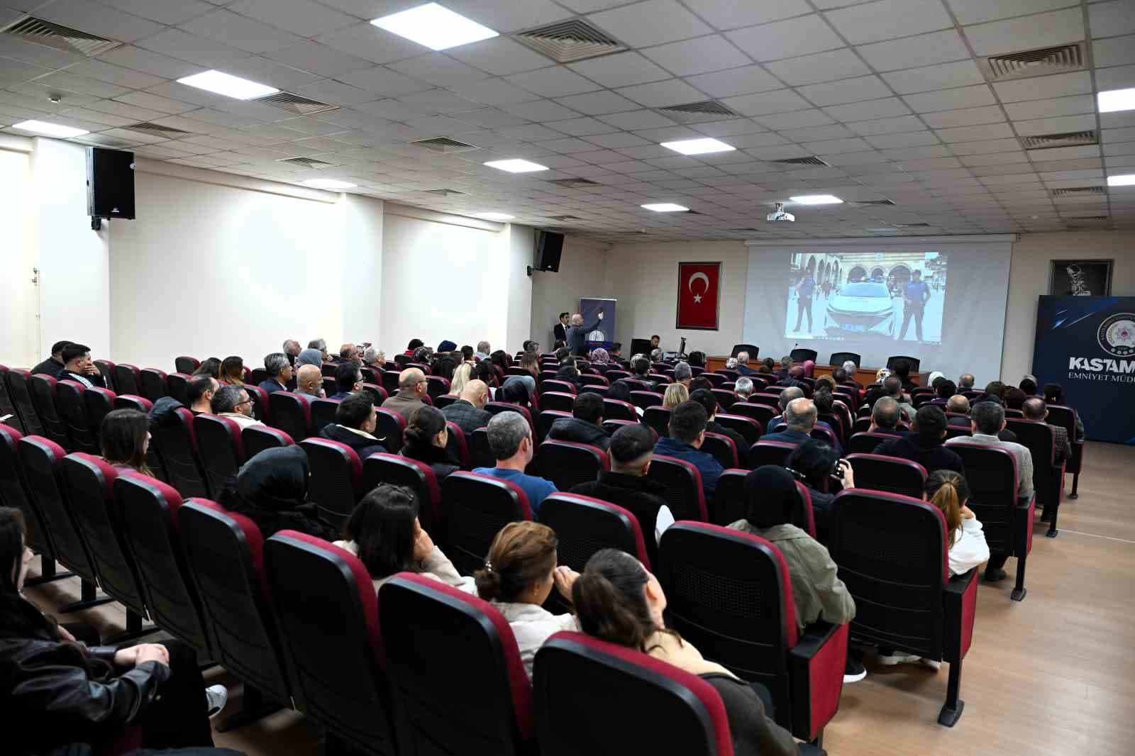 Kastamonu'da Okul Güvenliği Stratejileri Değerlendirildi