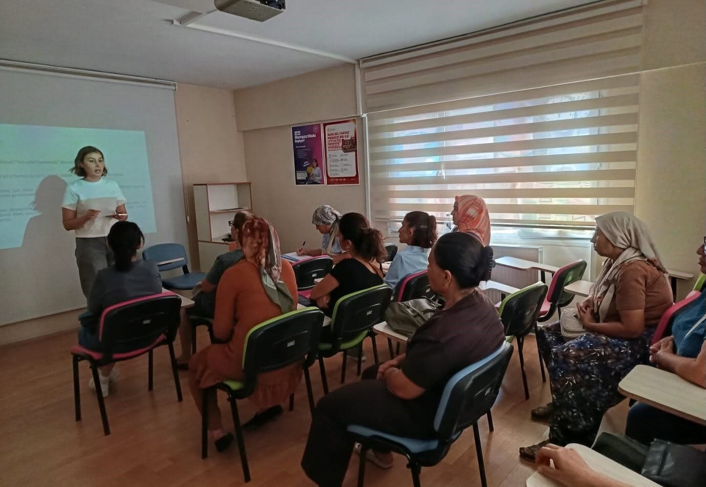 Kadınlara Menopoz Dönemi İçin Sağlıklı Yaşam Eğitimi Verildi
