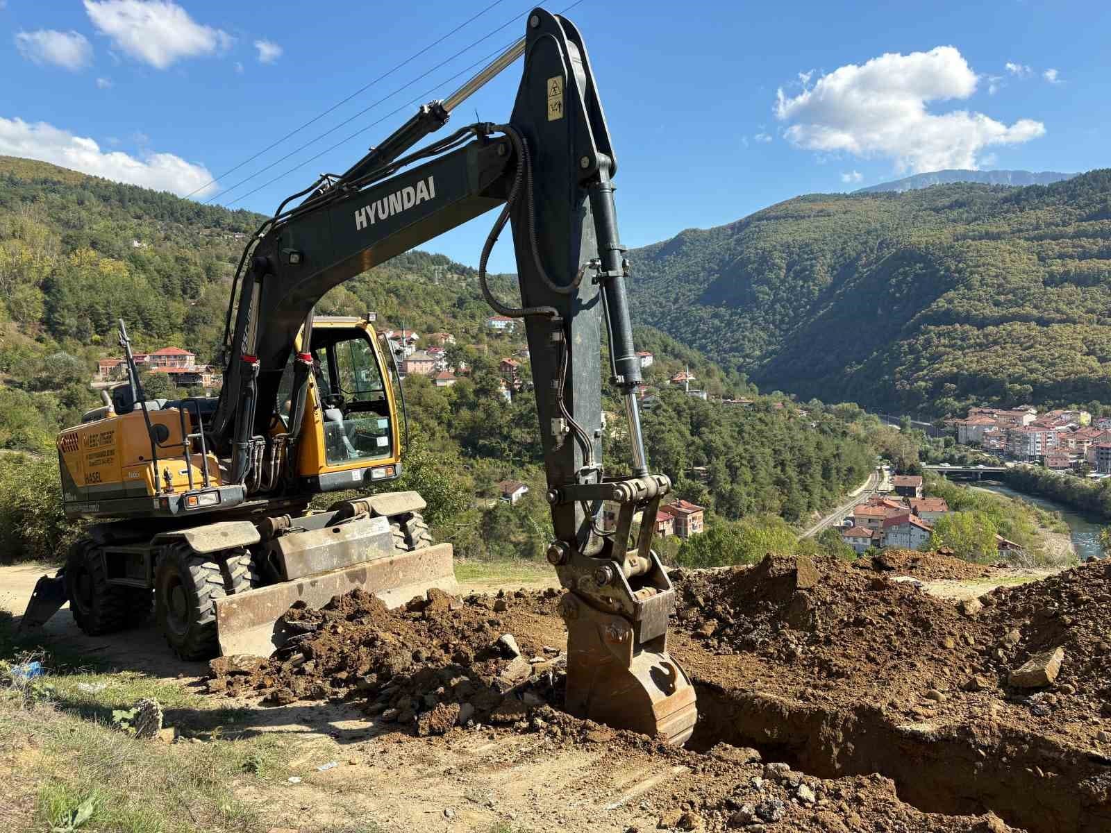 Yenice Karşıyaka Mahallesi'nde Altyapı Projeleri Hızlandı
