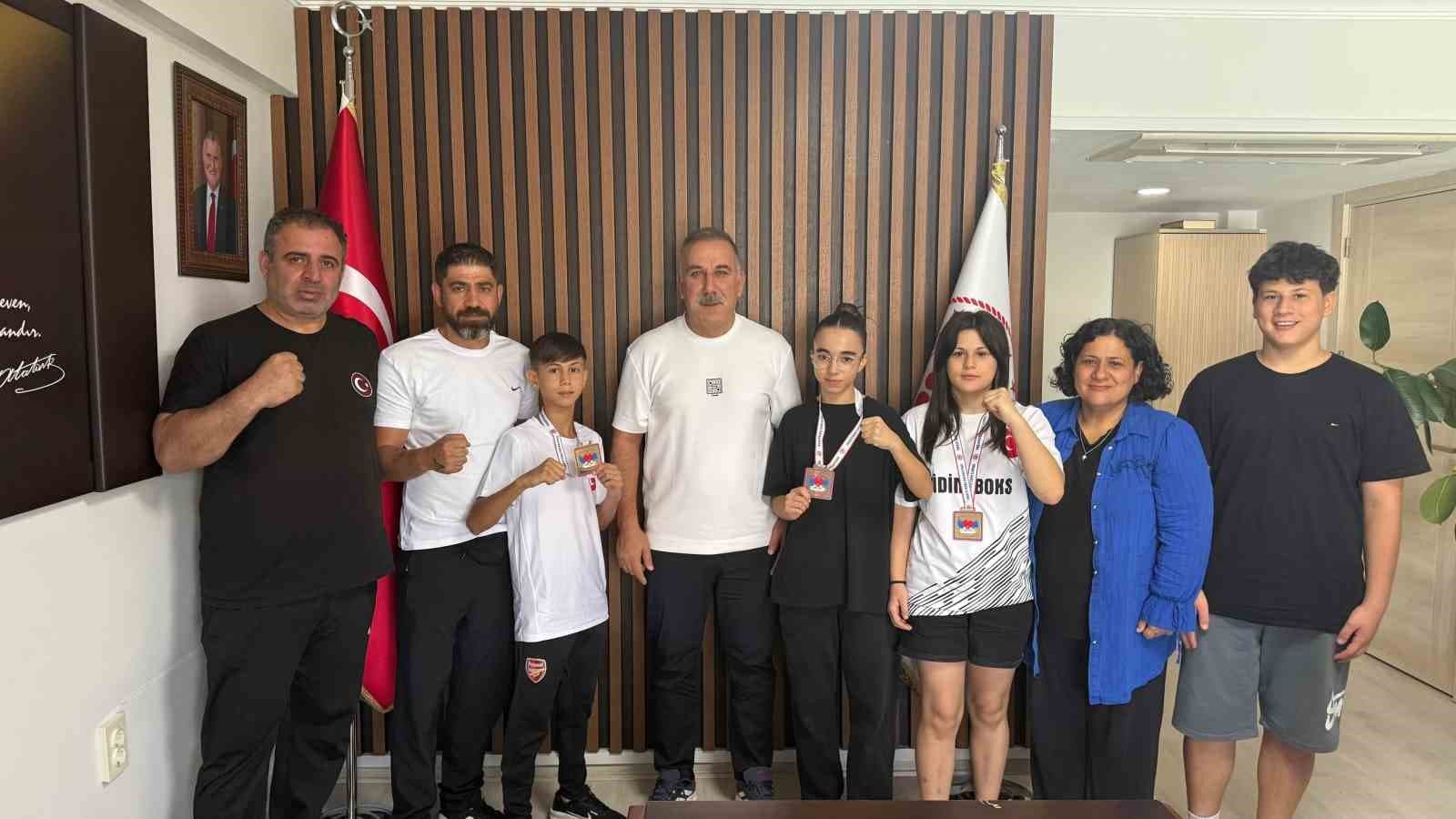 Aydın Genç Boksörleri Türkiye Şampiyonası'nda Üç Madalya Kazandı
