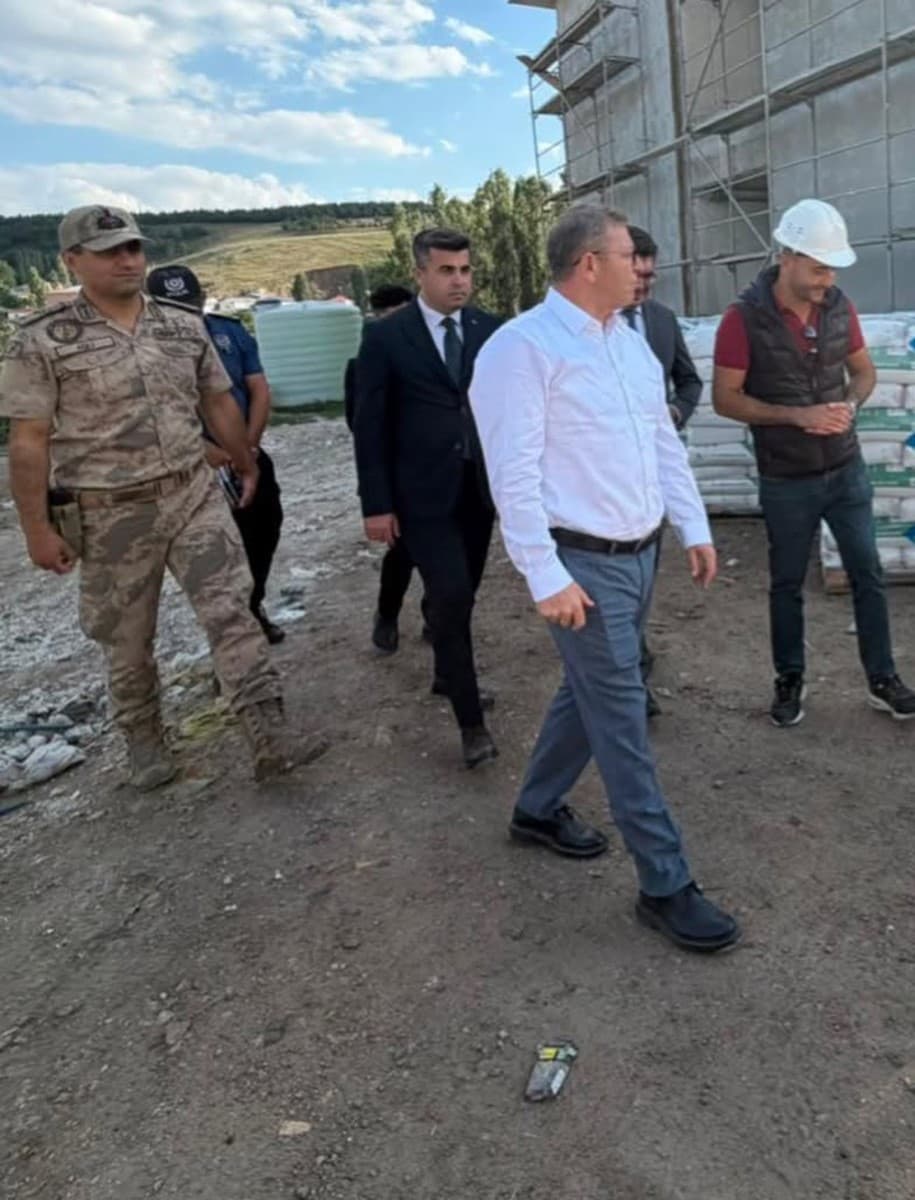 Kars Valisi Polat, Susuz'u Ziyaret Ederek Kamu Hizmetlerini İnceledi