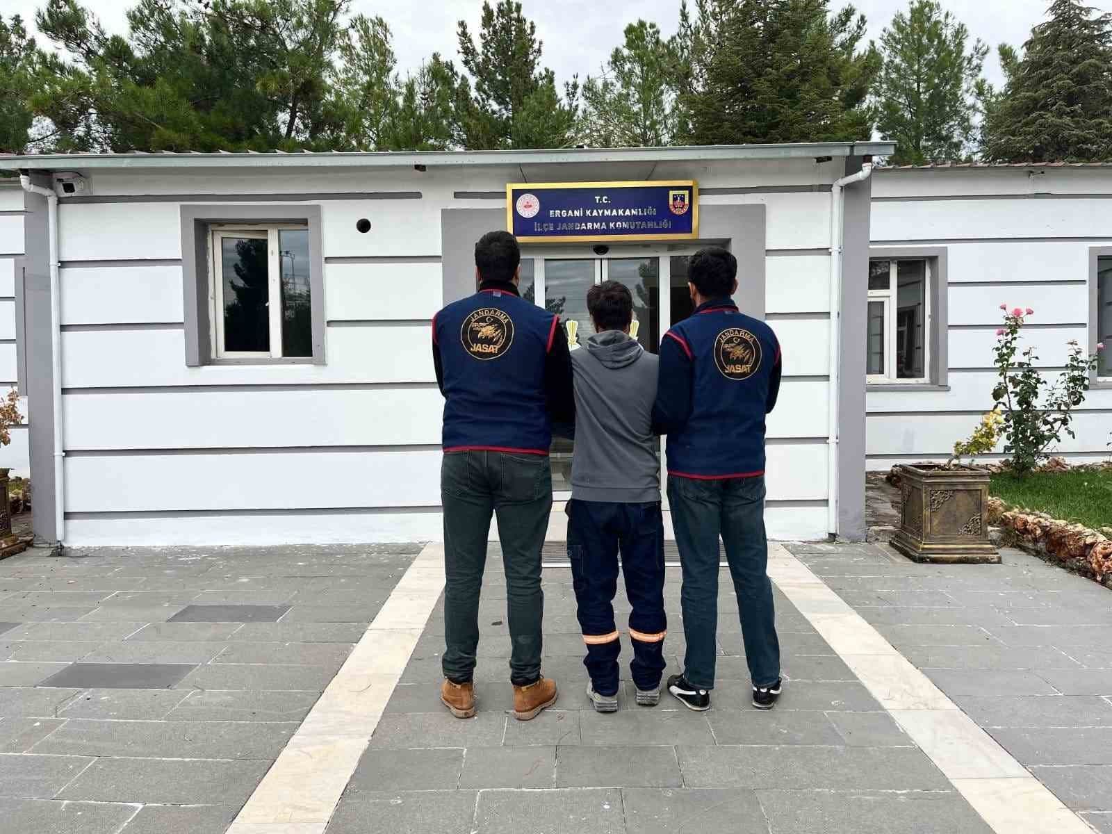 Diyarbakır'da Kesinleşmiş Hapis Cezası Olan 105 Kişi Yakalandı