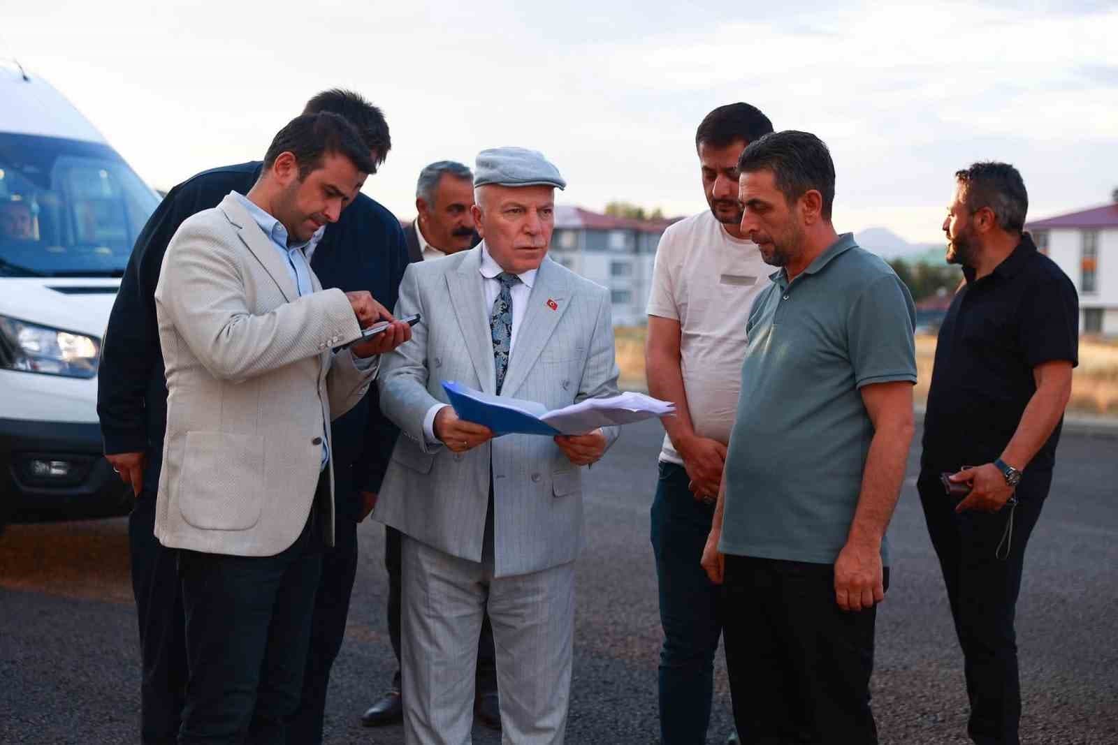 Başkan Sekmen, Yıldızkent ve Dadaşkent’te Proje İncelemesi Yaptı