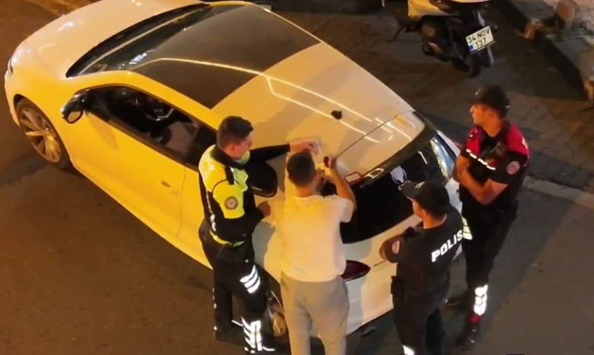 Başakşehir'de Gürültü Şikayetleri Polis Uygulamasına Dönüştü: 43 Araca 248 Bin Lira Ceza Kesildi