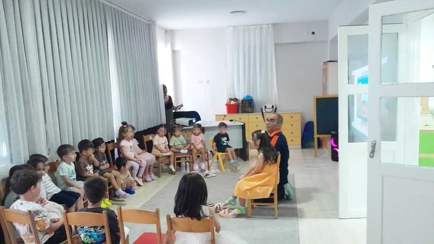 ADÜ Anaokulu Personeli ve Öğrencileri Afet ve Yangın Güvenliği Eğitimi Aldı