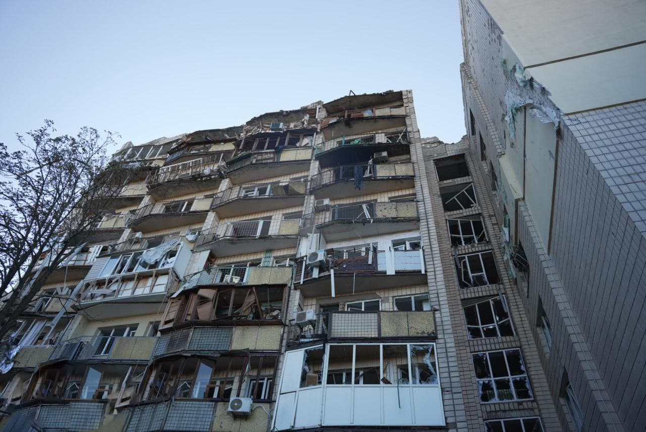 Rusya'dan Kiev'e Füze ve İHA Saldırıları: 12 Kişi Hayatını Kaybetti, 40 Yaralandı