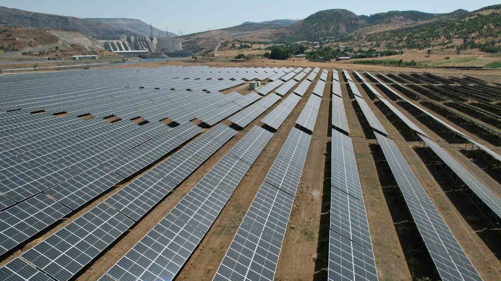 Cengiz Enerji, 2,5 Milyon Kişiye Yenilenebilir Enerji Sağladı