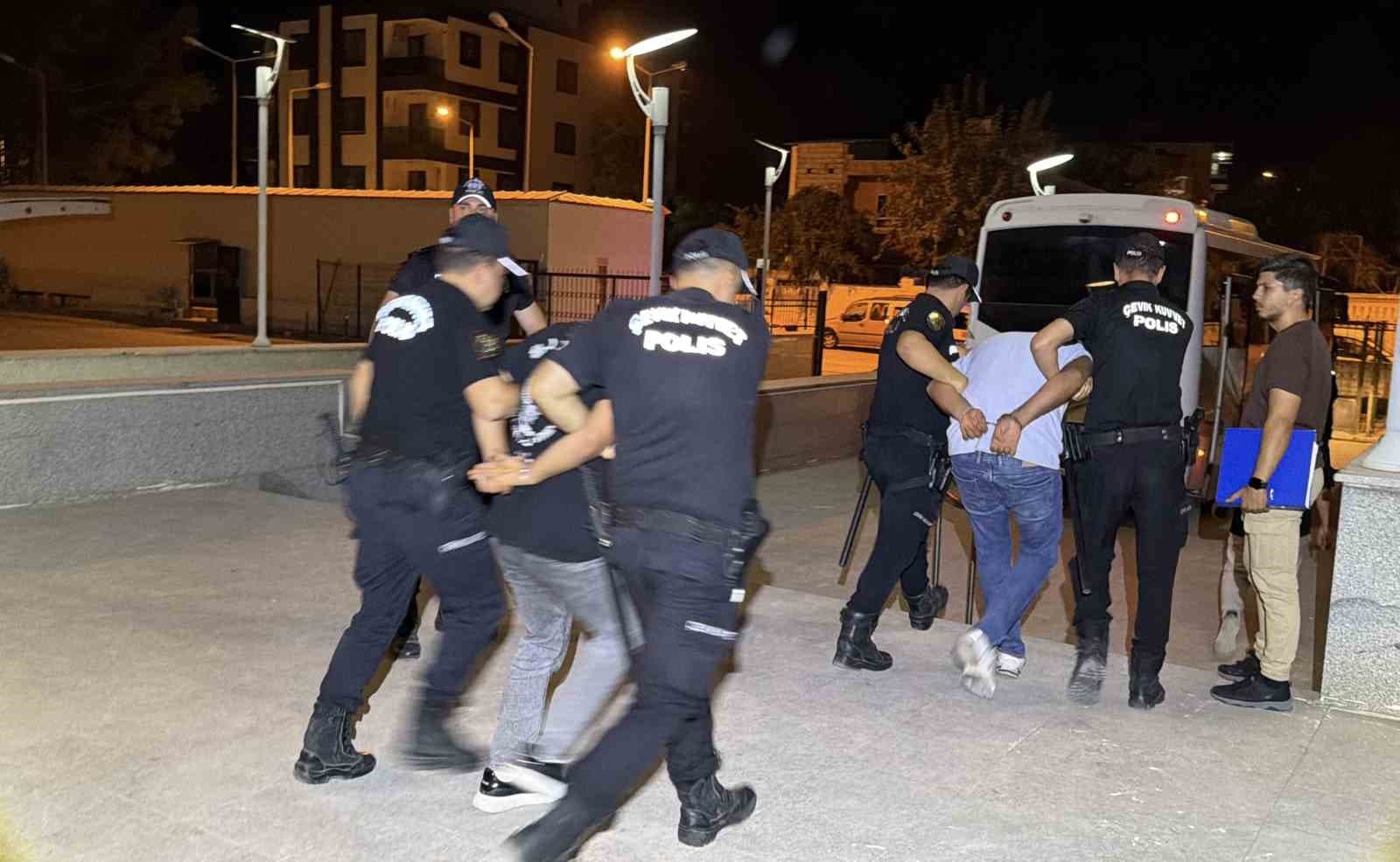 Kirveler Organize Suç Örgütüne Operasyon: Altı Şüpheliden Beşi Tutuklandı