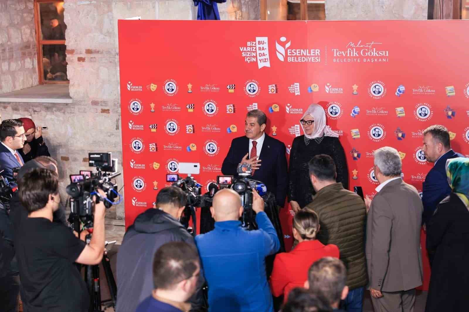 Esenler'de Kültür Sanat Sezonu Sezai Karakoç'a Adandı