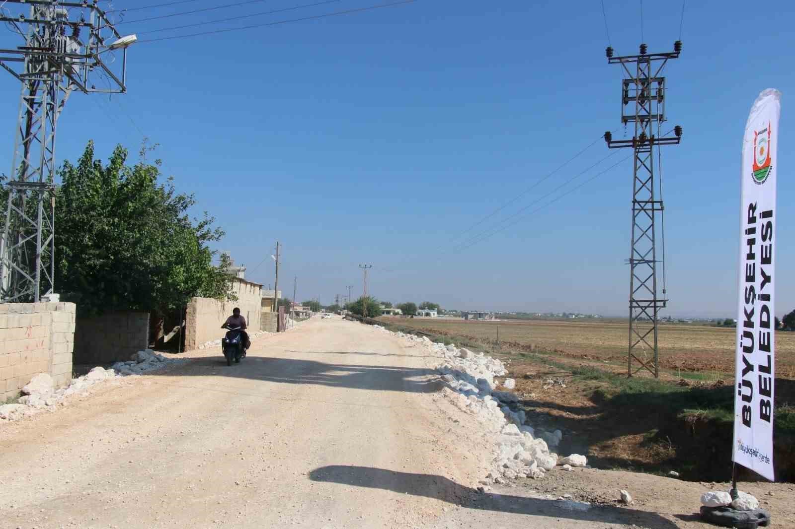 Harran Yollarında Büyükşehir Belediyesi Dönüşümü: 10 Kilometrelik Grup Yol Projesi Başladı