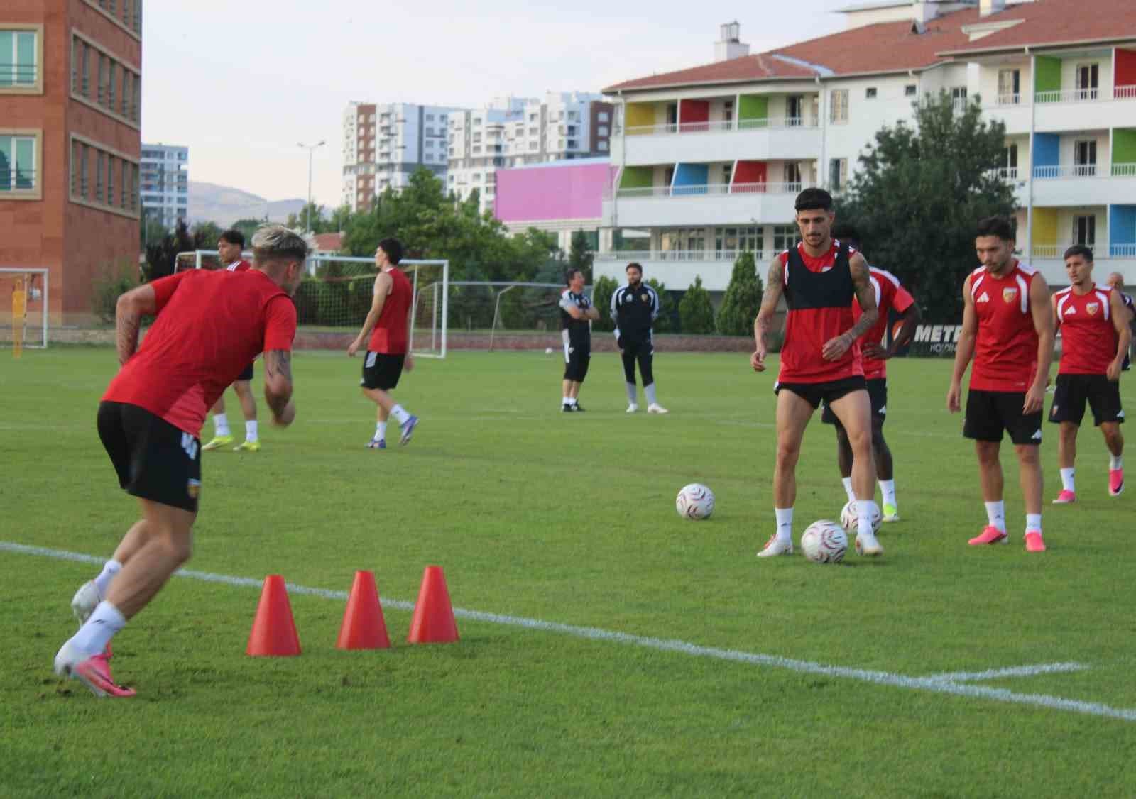 Kayserispor, Iğdır FK Maçına Yönelik Hazırlıklarını Sürdürüyor