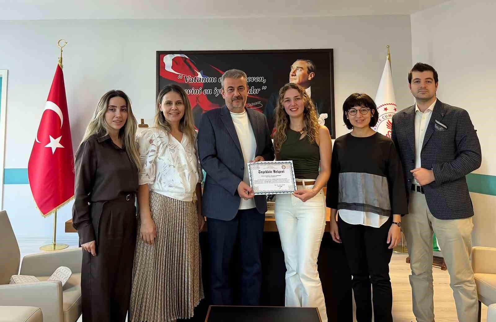 MSKÜ Dermatoloji Anabilim Dalı'ndan Sözlü Bildiri Birinciliği