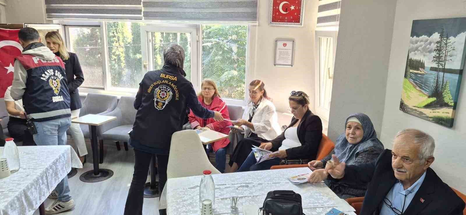 Bursa'da Emeklilere Siber Suçlara Karşı Bilinçlendirme Eğitimi Düzenlendi