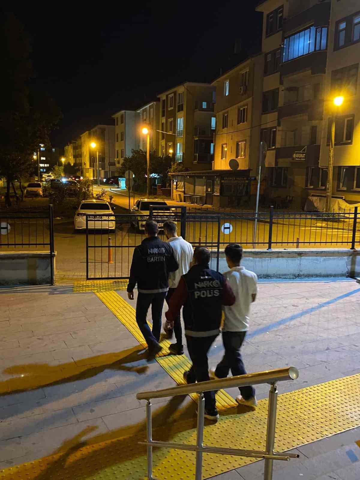 Bartın'da Uyuşturucu Operasyonu: 8 Kişi Gözaltına Alındı