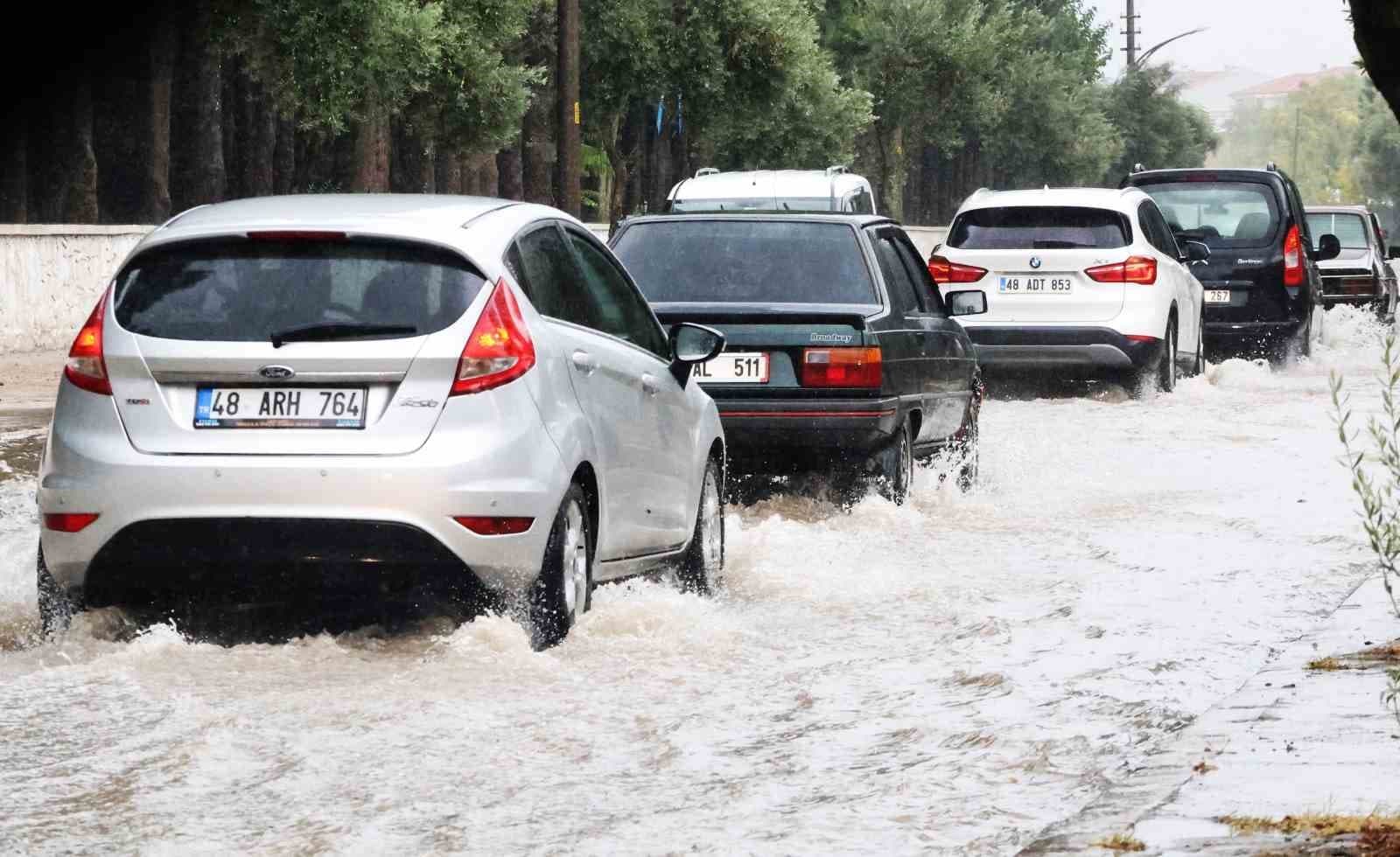 Muğla'da Gök Gürültülü Sağanak Yağış Riski