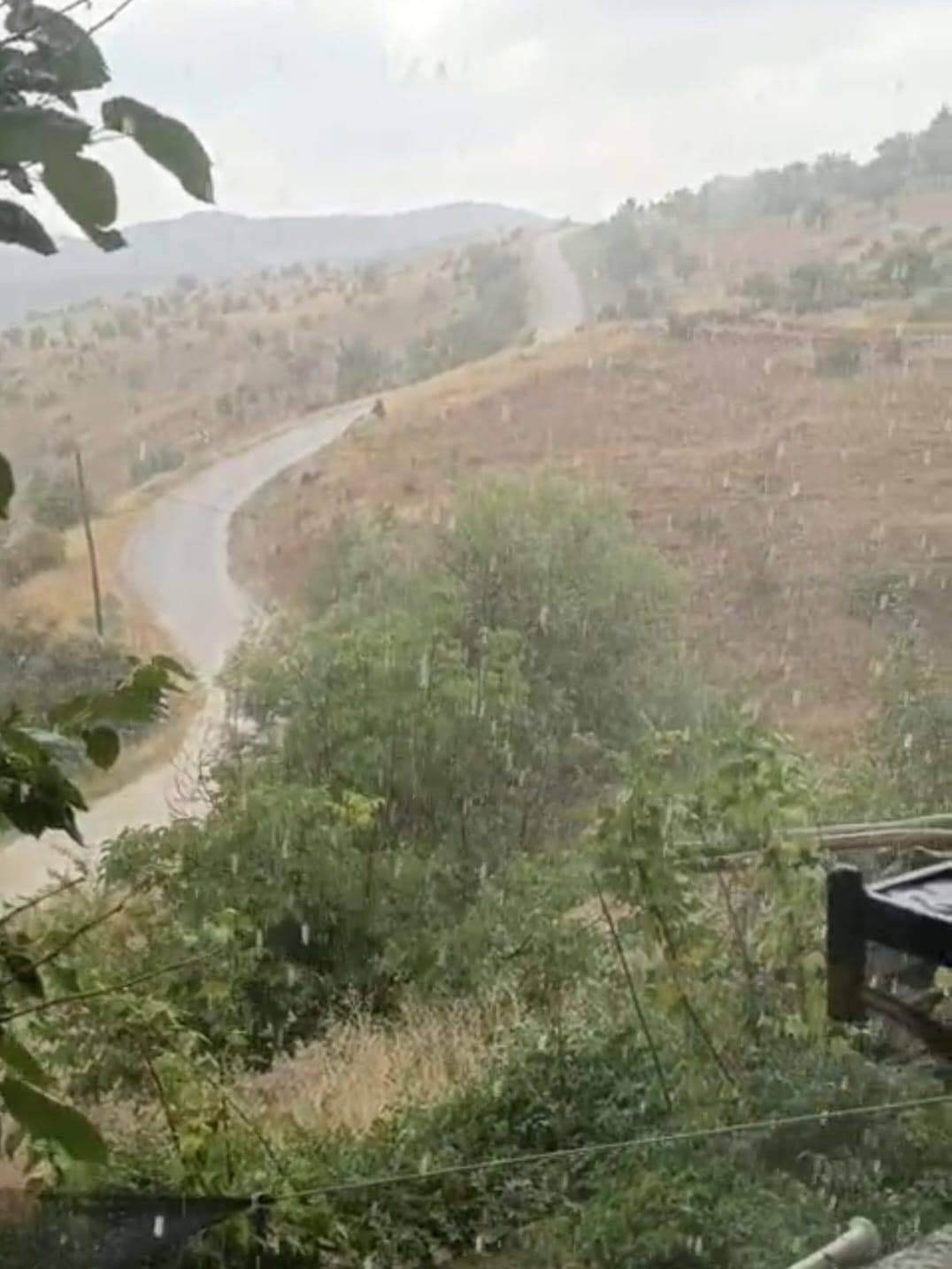 Elazığ’da Yağmur Aralıklarla Etkisini Gösteriyor