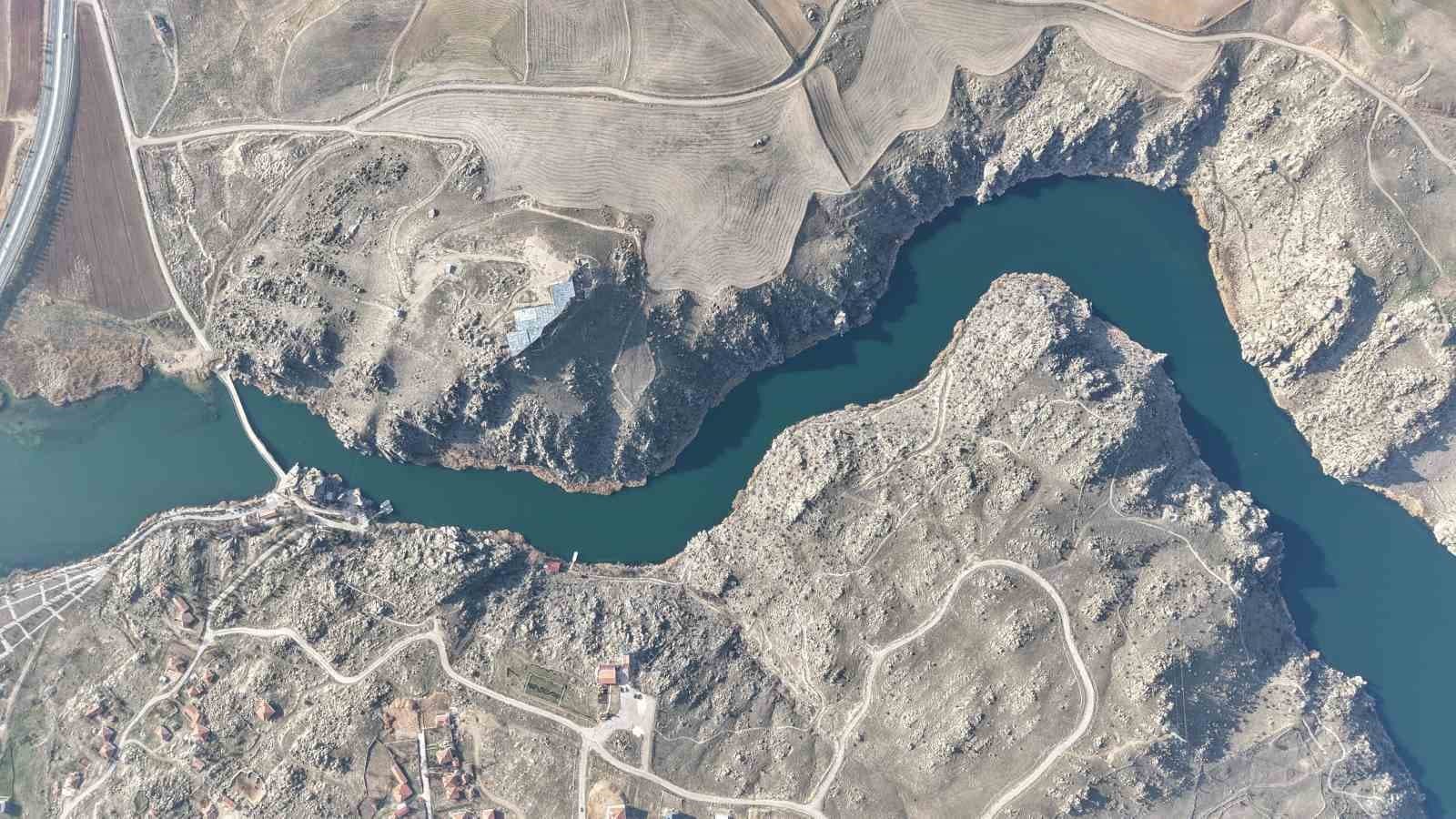 Kızılırmak Nehri İçin Kritik Uyarı: Valilikten Can Güvenliği Mesajı