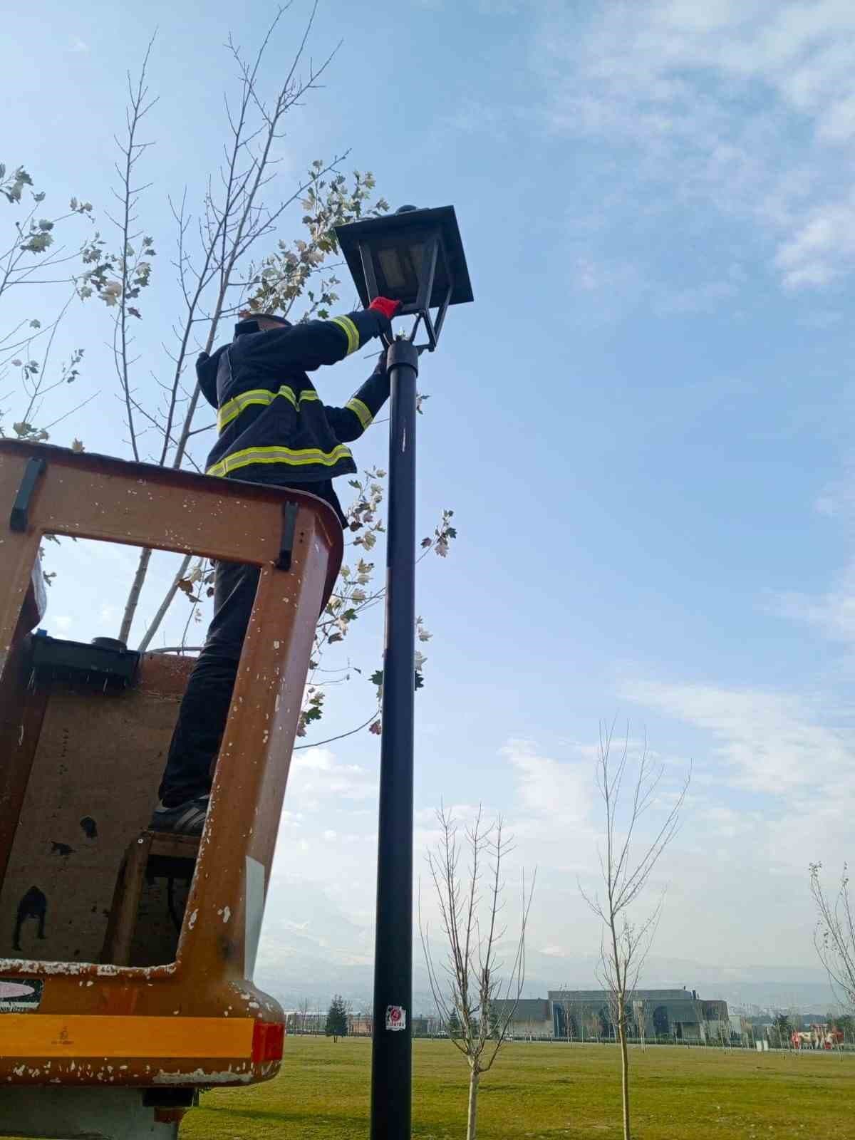 Vandalların Tahribatları Büyükşehir Tarafından Giderildi