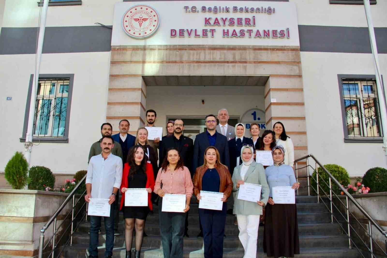 Palyatif Bakım Hemşireliği Sertifikalı Eğitim Programı sona erdi