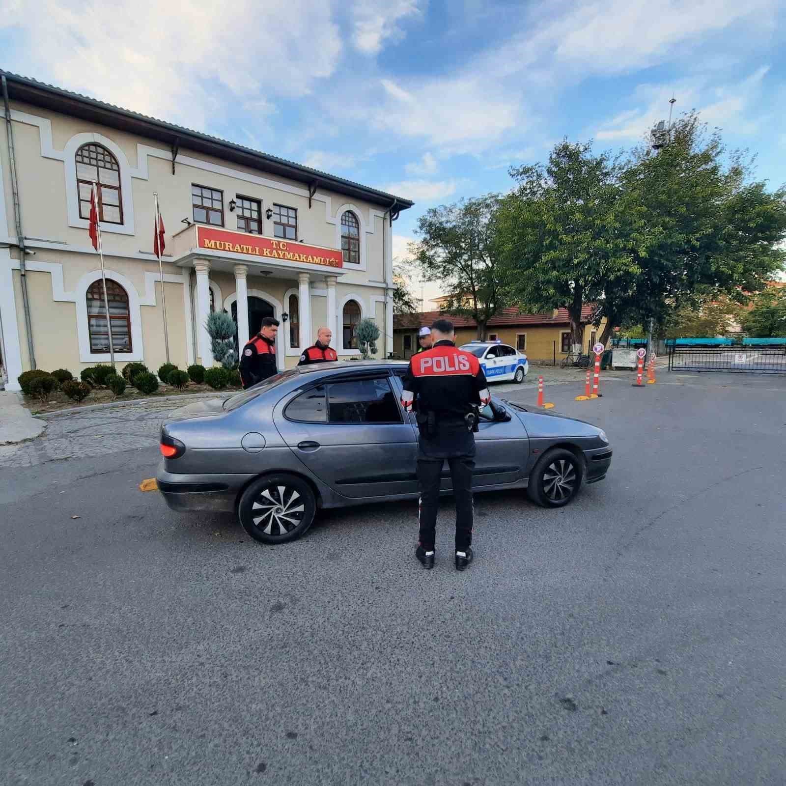 Muratlı'da Polis Tarafından Yoğun Güvenlik Kontrolü Yapıldı