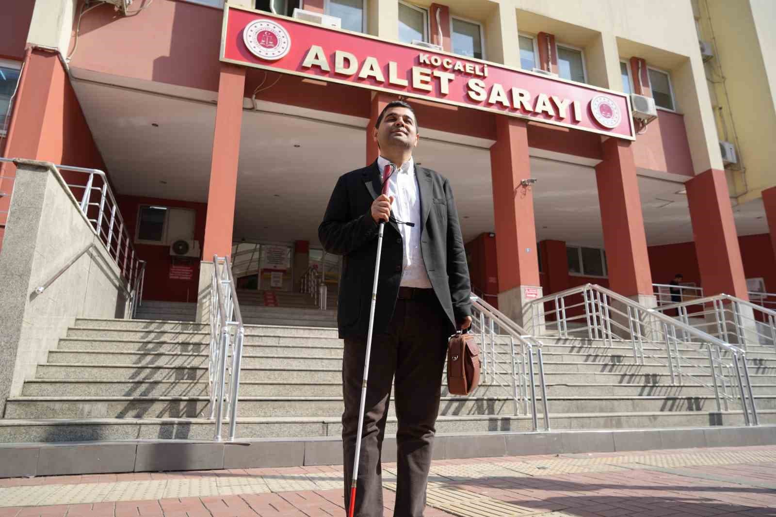 Görme Engelli Avukat Mehmet Emre Kalaycı, Kocaeli Barosu Başkanlığına Aday Oldu