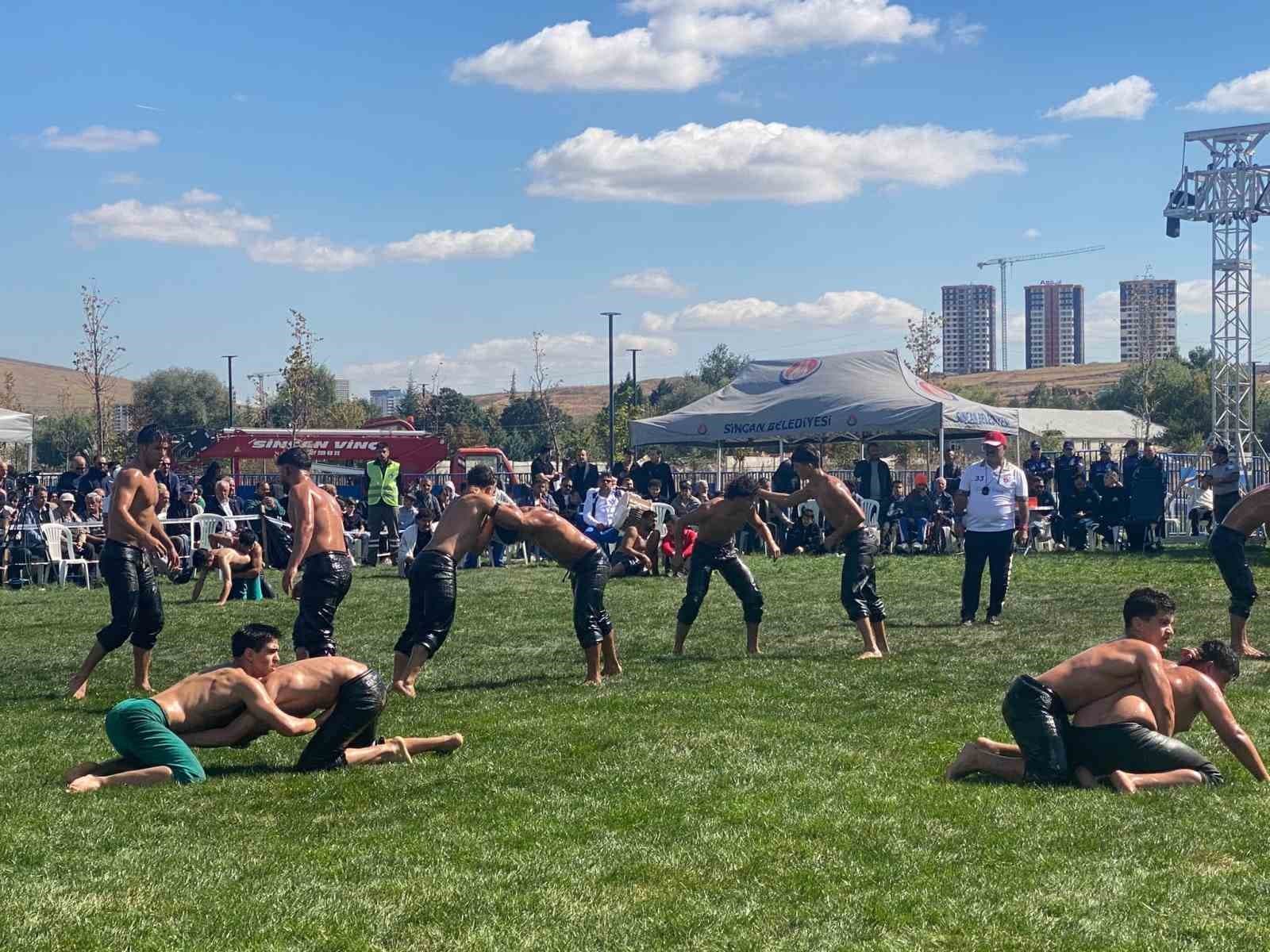 Sincan Yağlı Güreş Festivali’nde 500 Pehlivan Er Meydanına Çıktı