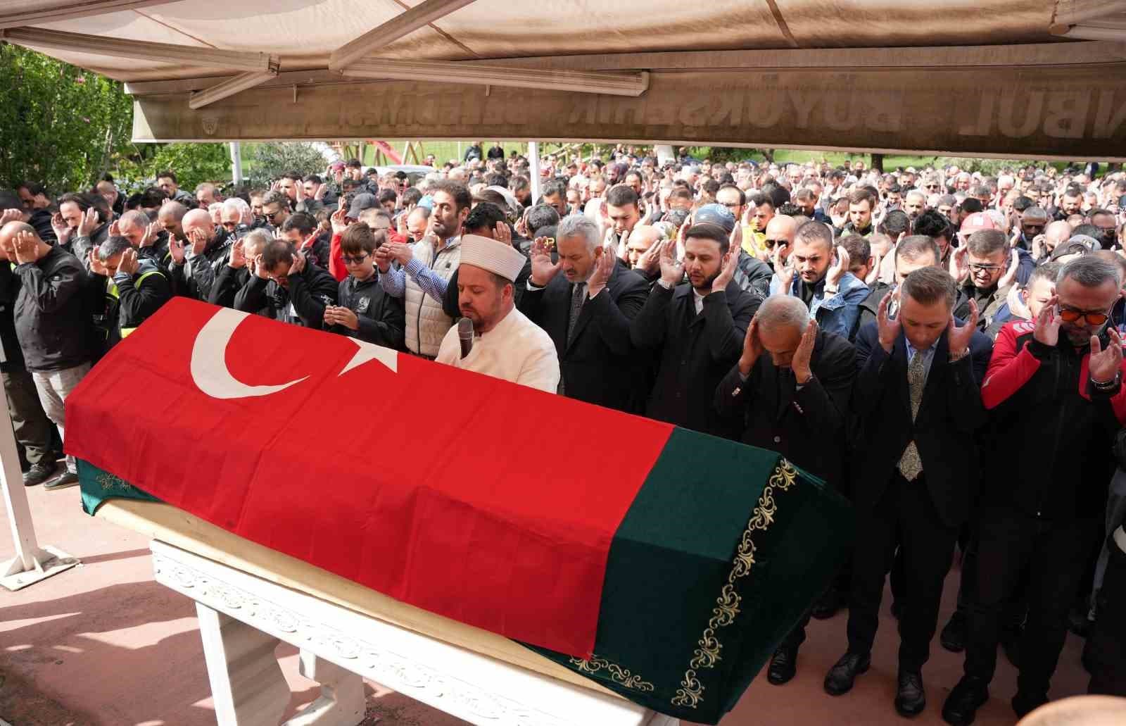 Sosyal Medya Fenomeni Cumhur Kahraman'ın Vefatı Son Yolculuğuna Uğurlandı