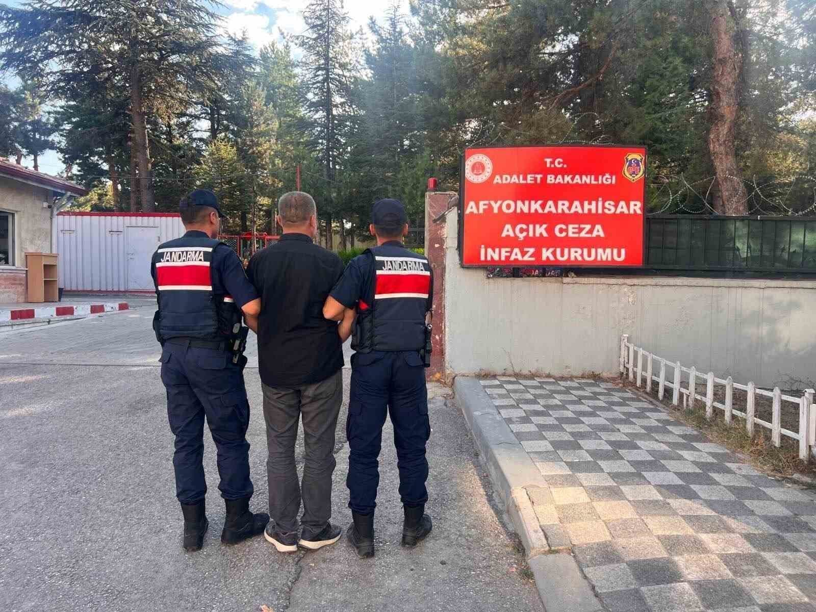 Jandarma 40 Suçluyu Yakaladı