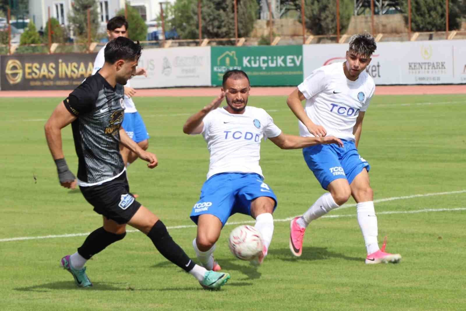 TFF 2. Lig Kırmızı Grup Maç Sonucu: Kahramanmaraş İstiklalspor, Ankara Demirspor'u 1-0 Yendi