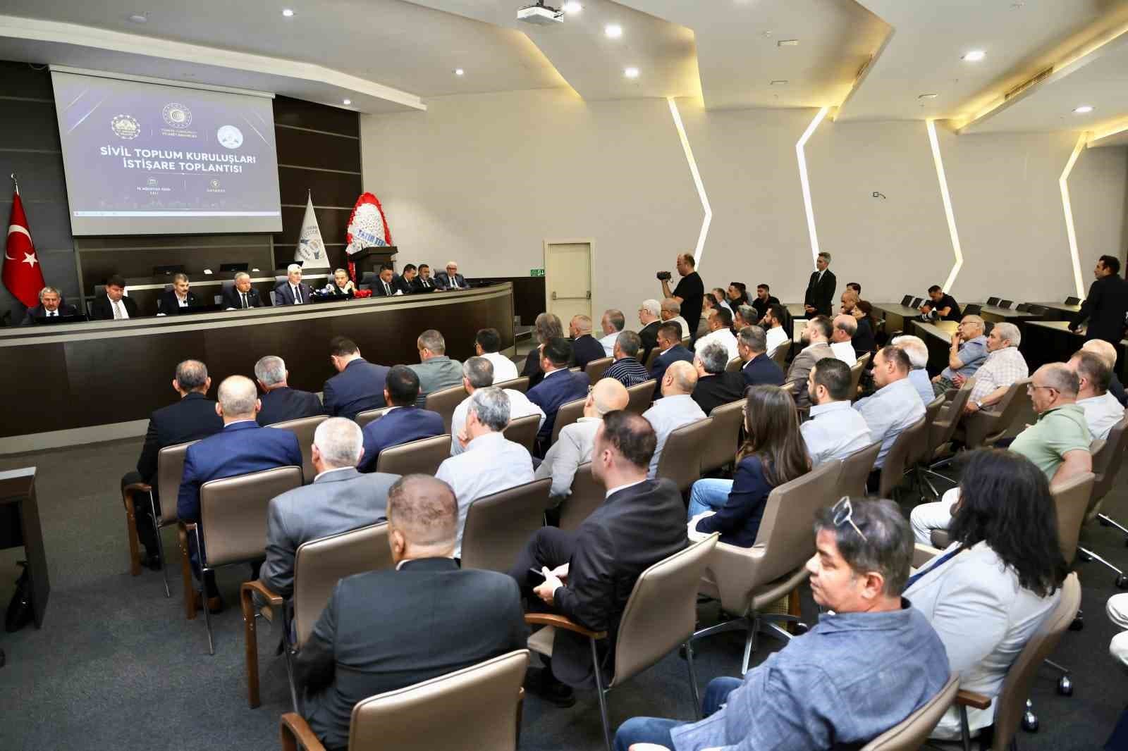 Bakan Bolat'tan Aksaray Ekonomisi Değerlendirmesi: 2025 İhracatı 1.2 Milyar Doları Aştı