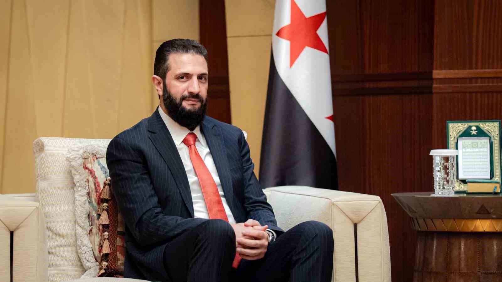 Suriye Devlet Başkanı eş-Şara, Riyad'da Suudi Arabistan Veliaht Prensi Muhammed bin Selman ile Görüşme Yaptı