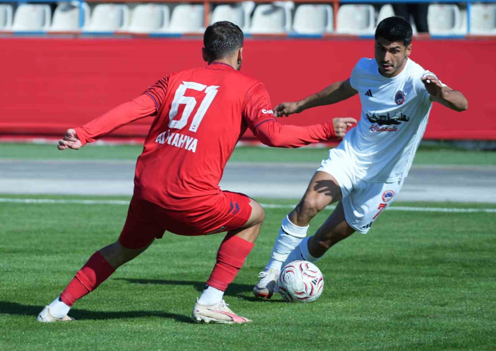 TFF 3. Lig'de Kırıkkale FK, Yeni Mersin İdmanyurdu'nu 3-0 Devirdi