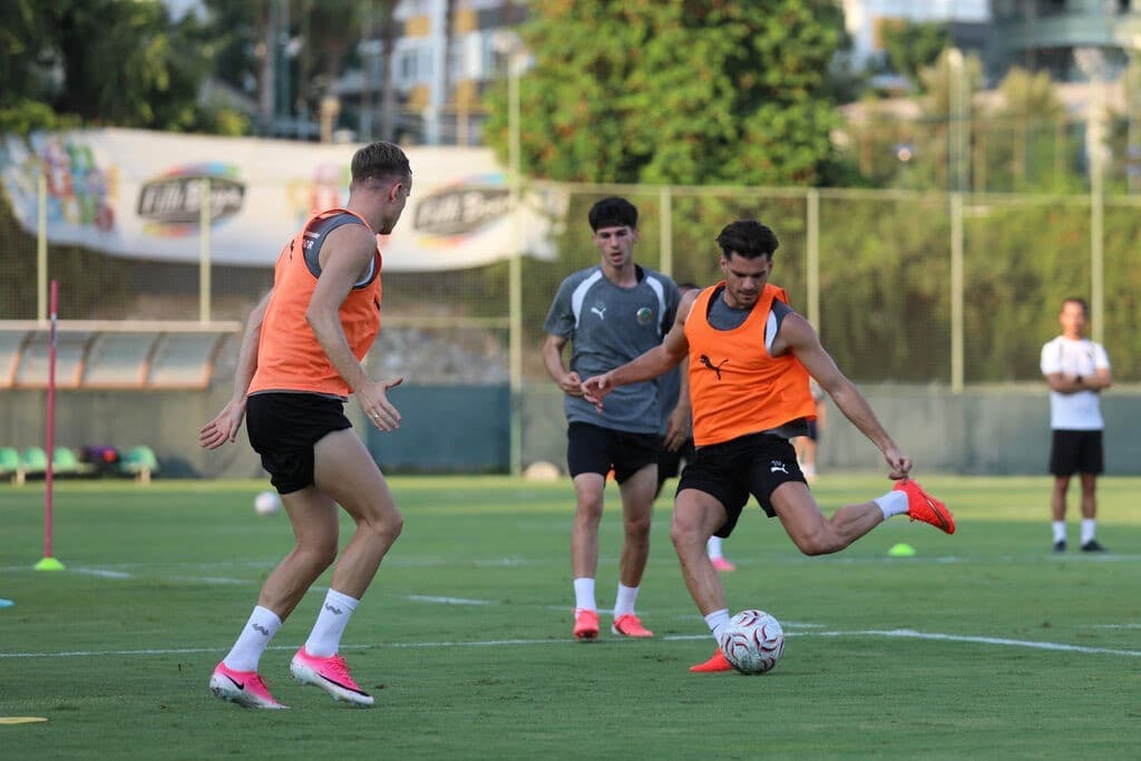 Alanyaspor, Beşiktaş karşılaşması öncesi hazırlıklara girdi