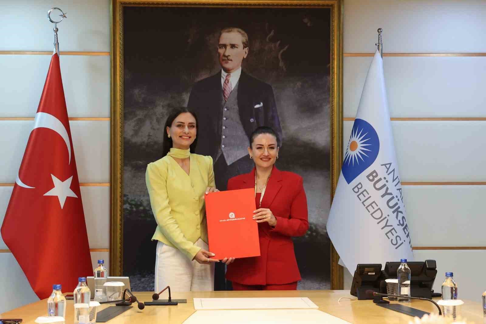 Büyükşehir ve Korkuteli Belediyesi Arasında İşbirliği Protokolü İmzalandı