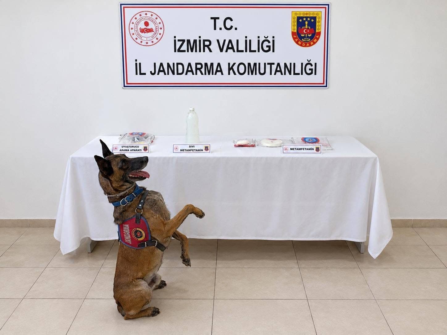 Torbalı’da uyuşturucu operasyonu: 1 kilo metamfetamin ele geçirildi