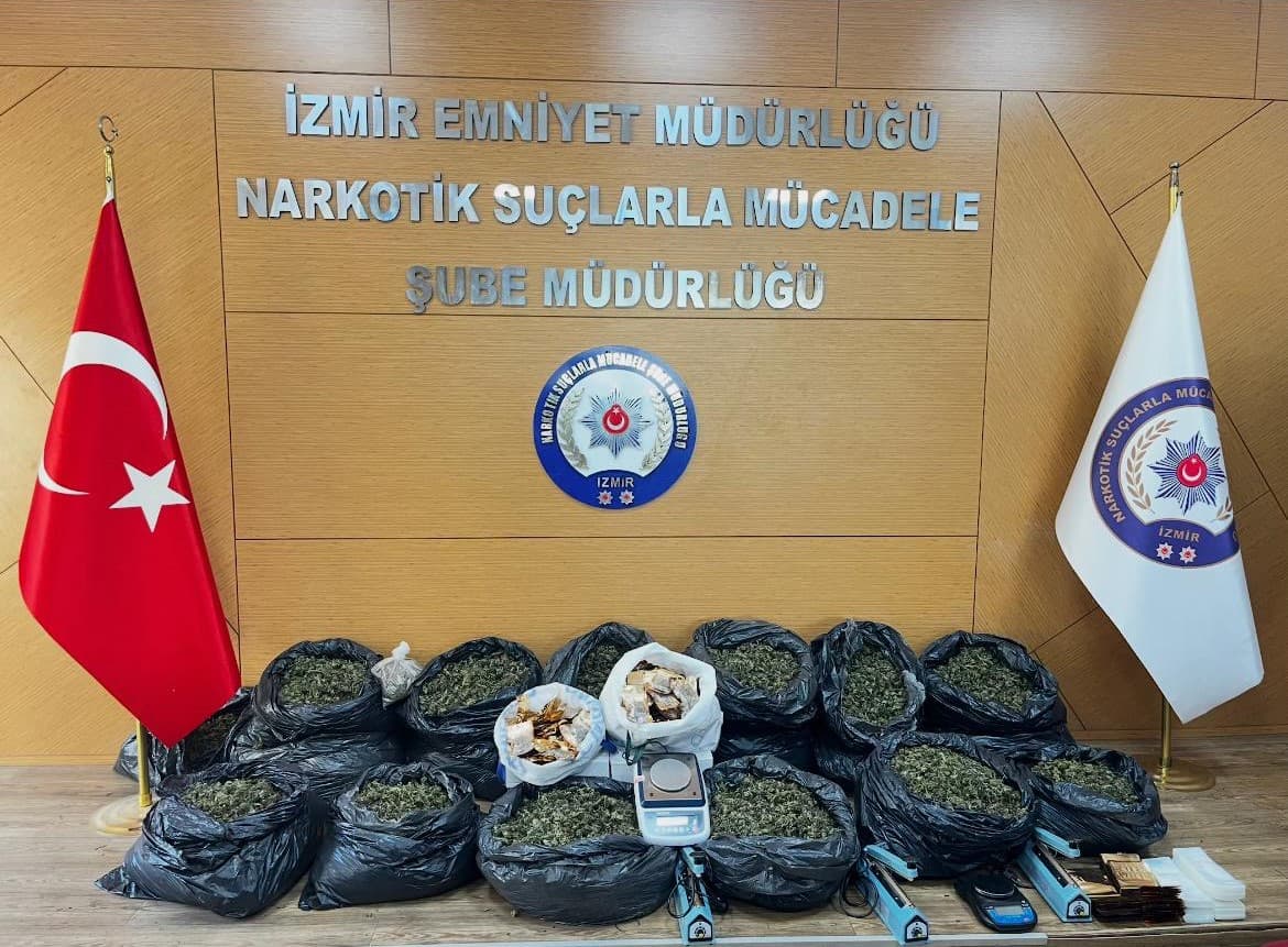 İzmir’de yasaklı madde operasyonu: 12 gözaltı