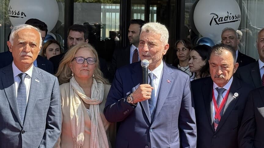 Bakan Bolat, Türkiye'nin Küresel Zorluklara Rağmen Ekonomik Güç Olduğunu Belirtti