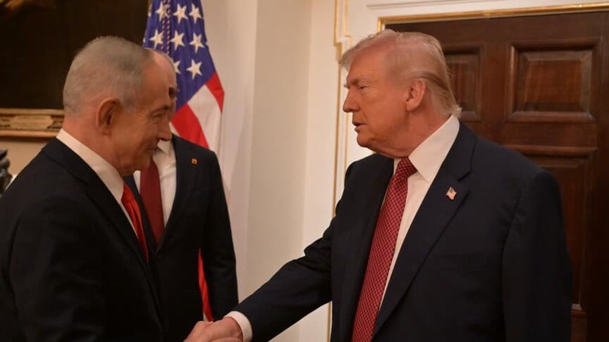 Trump, Netanyahu'nun Beyaz Saray'da Görüşme Talebinde Bulunduğunu Söyledi