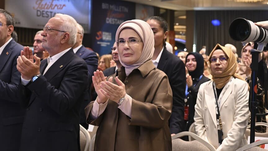 Emine Erdoğan'dan AK Parti Toplantısına İlişkin Mesaj