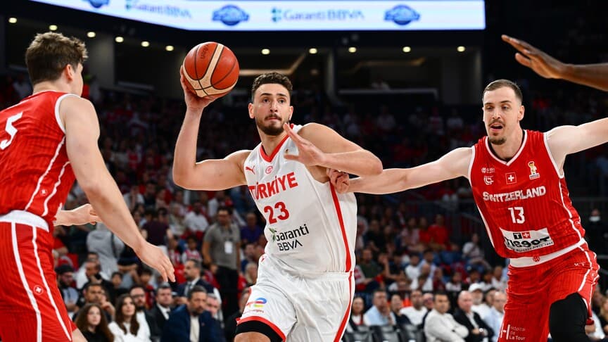 A Milli Basketbol Takımı, İsviçre'yi 95-72 Yendi
