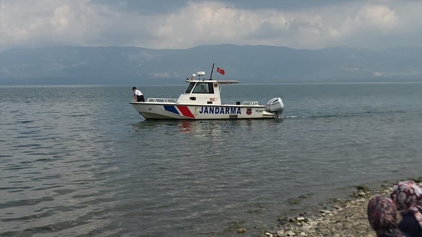 İznik Gölü'nde Kaybolan İki Kişinin Cesetleri Bulundu