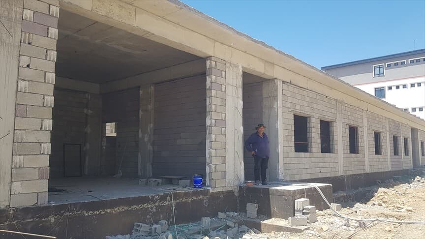 İslahiye'de Deprem Sonrası Sağlık Yatırımları Devam Ediyor